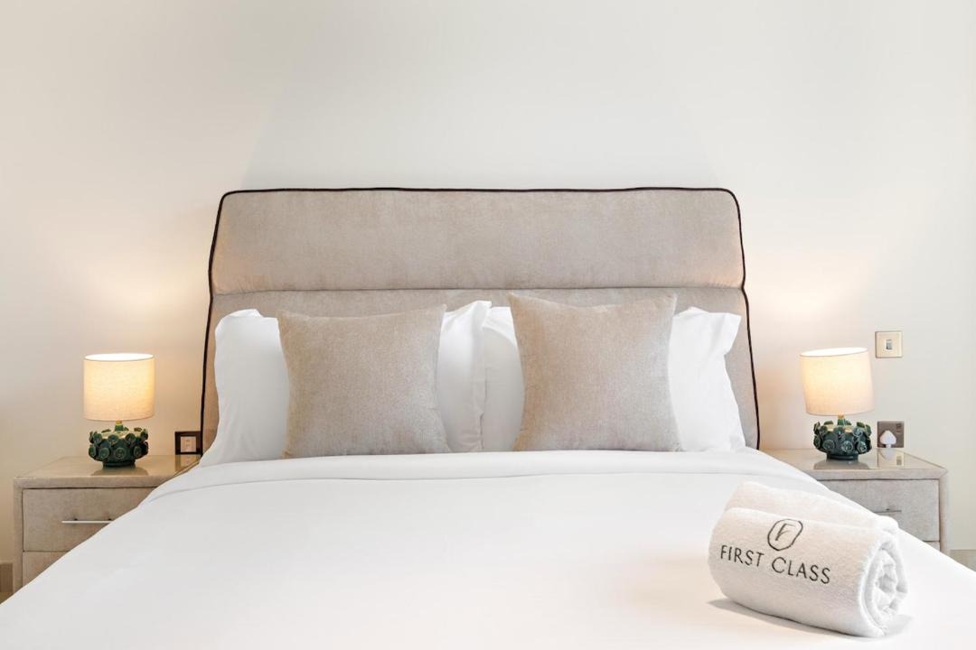 Photo of Bedroom in Mina Al Arab