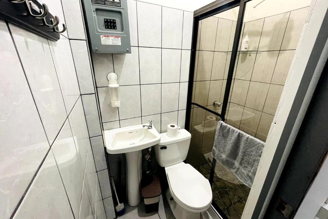 Photo of Bathroom in Daniel Flores