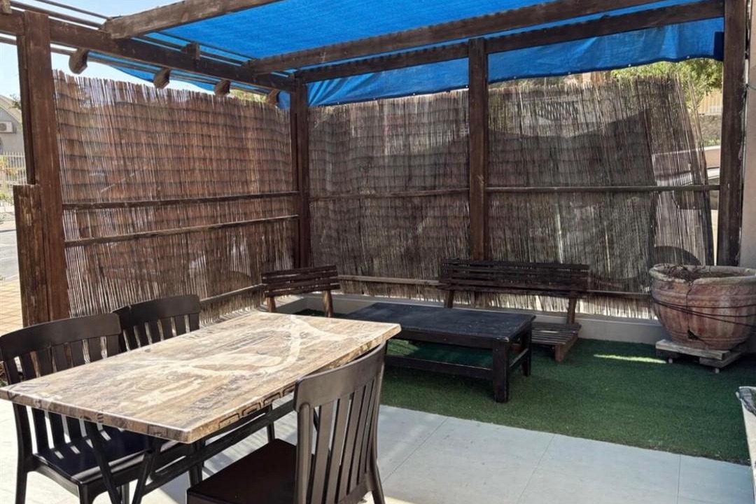 Photo of Patio Balcony in Neve Zohar