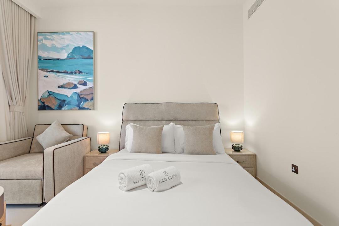Photo of Bedroom in Mina Al Arab