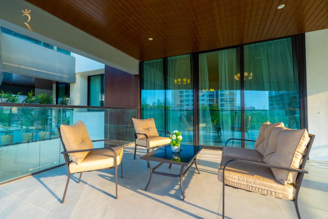 Photo of Patio Balcony in Al Raha Beach