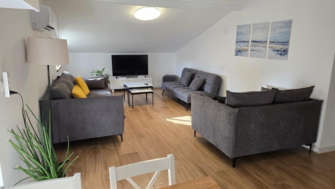 Photo of Livingroom in Amir