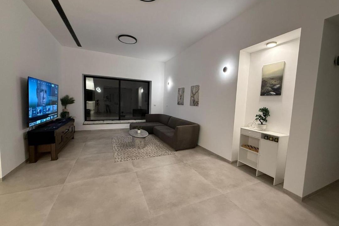 Photo of Livingroom in Yuval