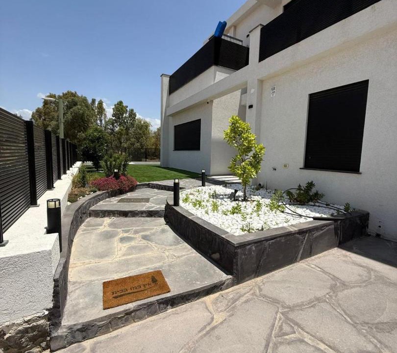 Photo of Others in Yuval