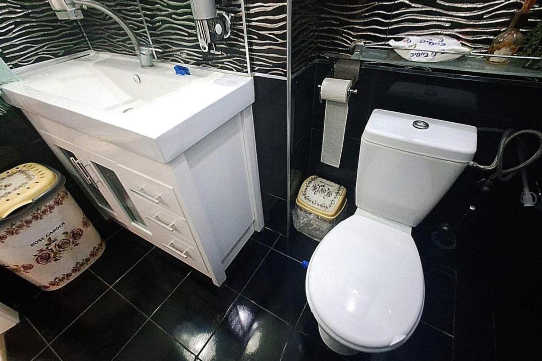 Photo of Bathroom in Ashkelon