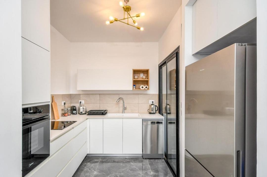 Photo of Kitchen in Emek Refaim