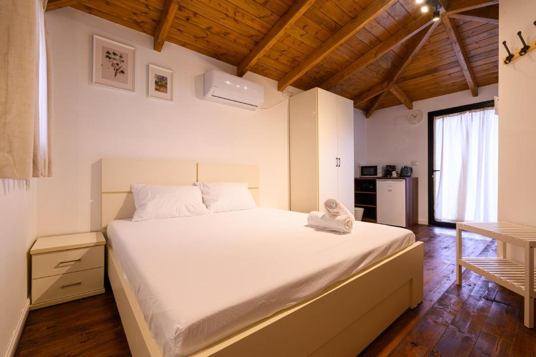 Photo of Bedroom in Daliyat al-Karmel