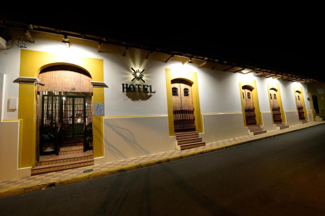 Photo of Others in Leon