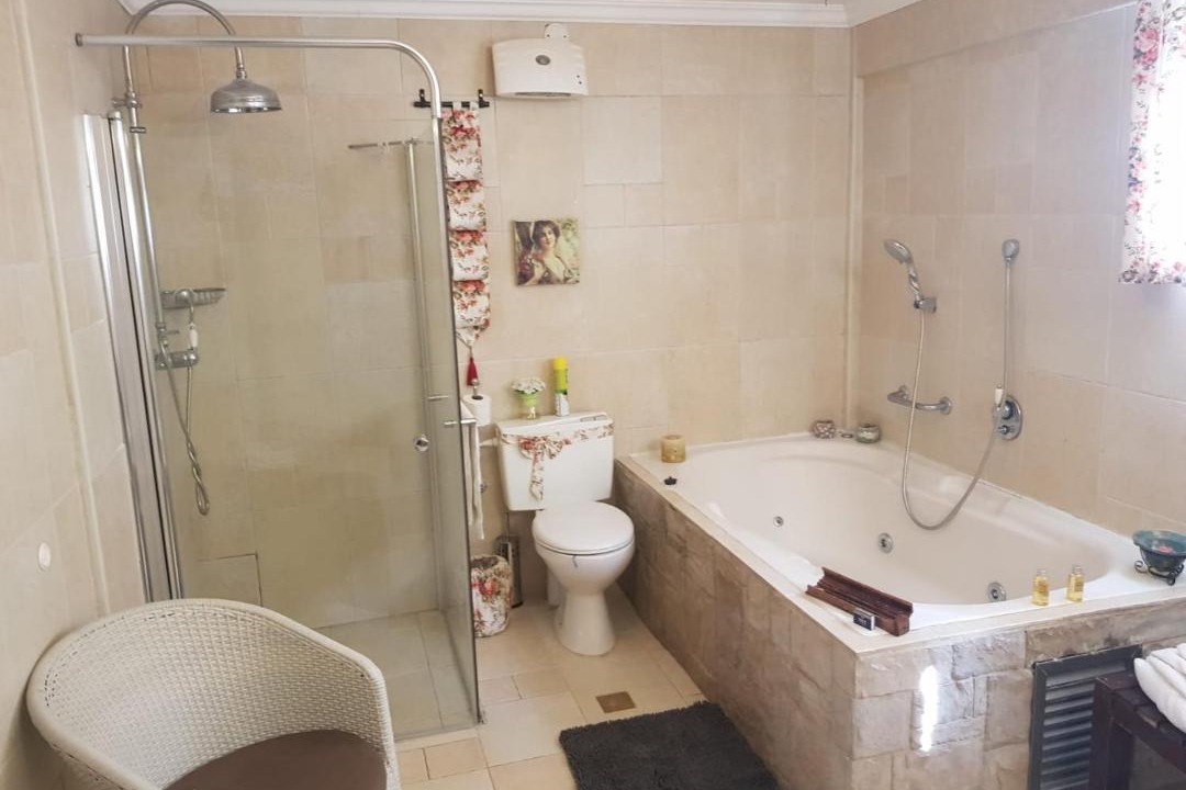 Photo of Bathroom in Rosh Pinna
