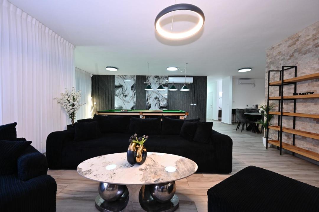 Photo of Livingroom in Menahemia