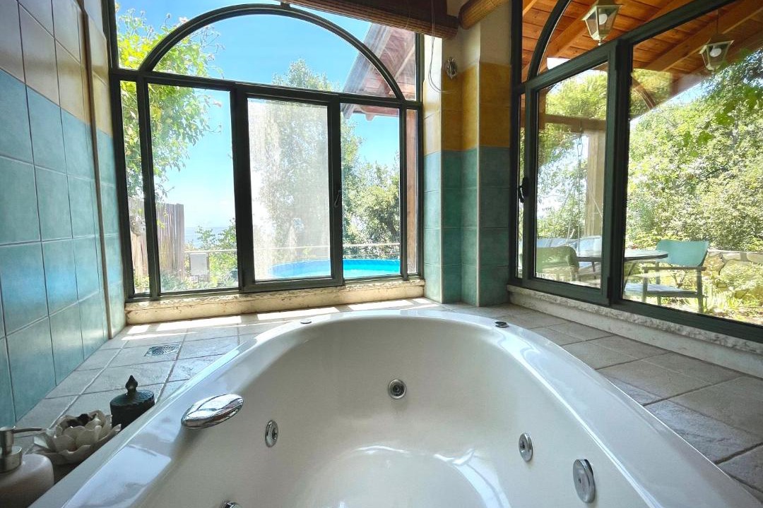 Photo of Bathroom in Amirim