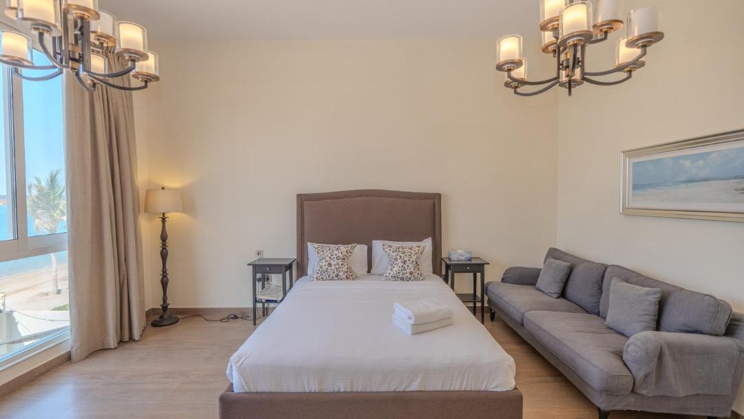 Photo of Bedroom in Mina Al Arab