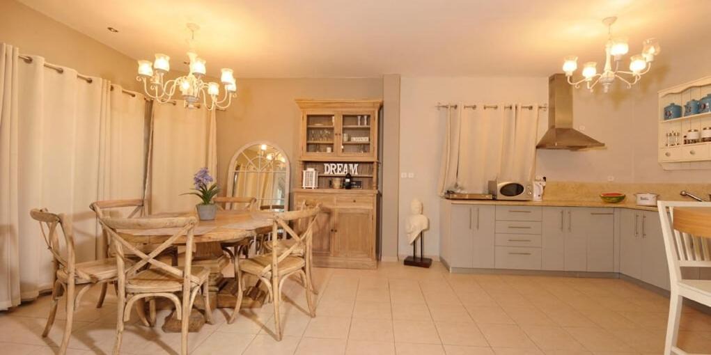 Photo of Kitchen in Yavne'el