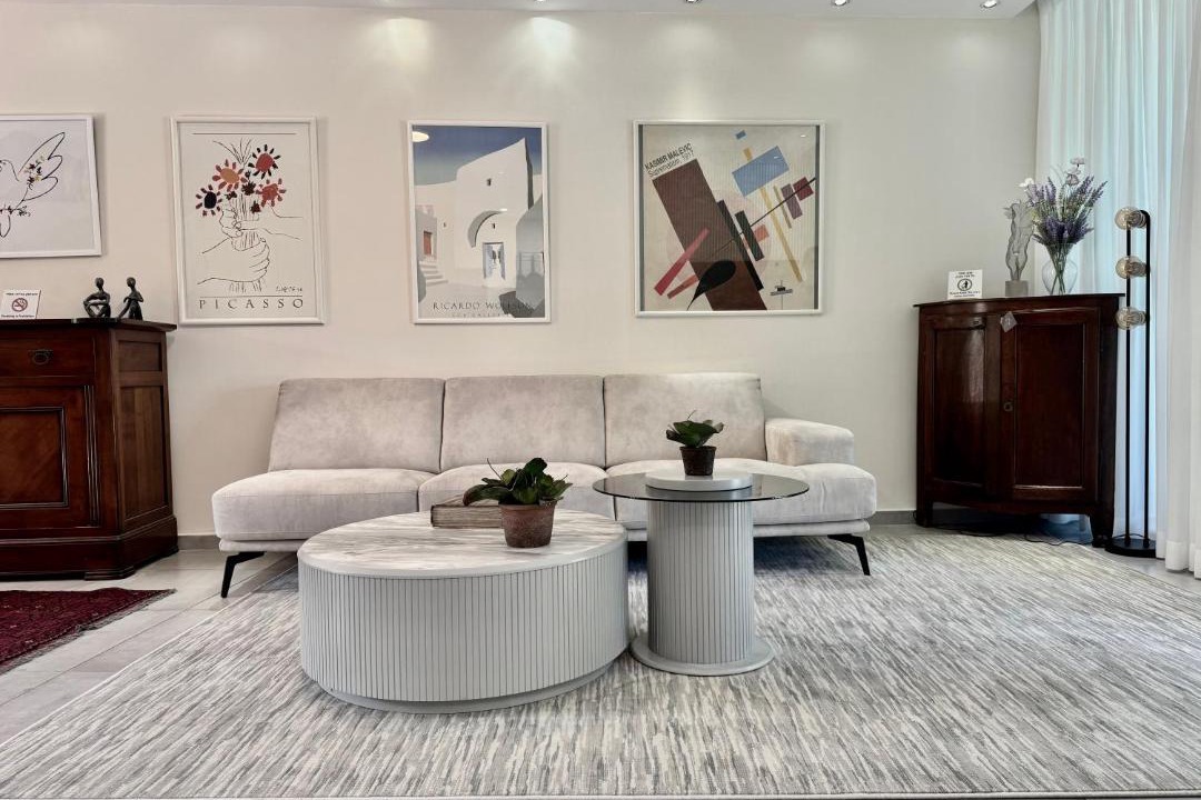 Photo of Livingroom in Caesarea