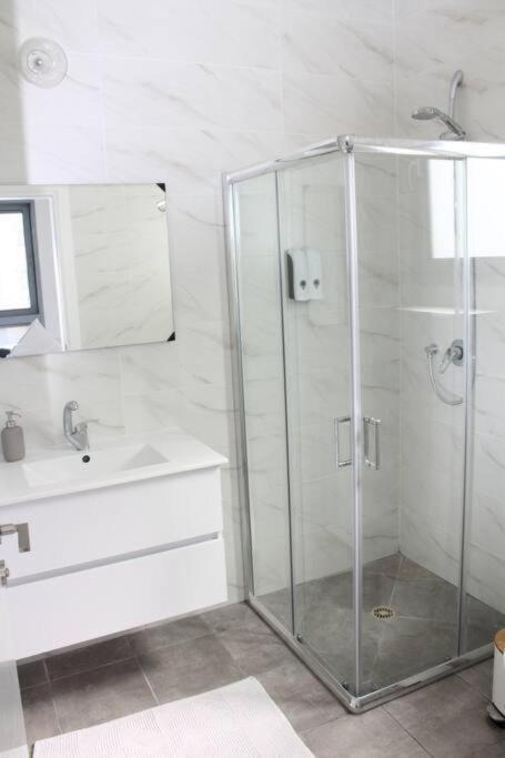 Photo of Bathroom in Ashkelon