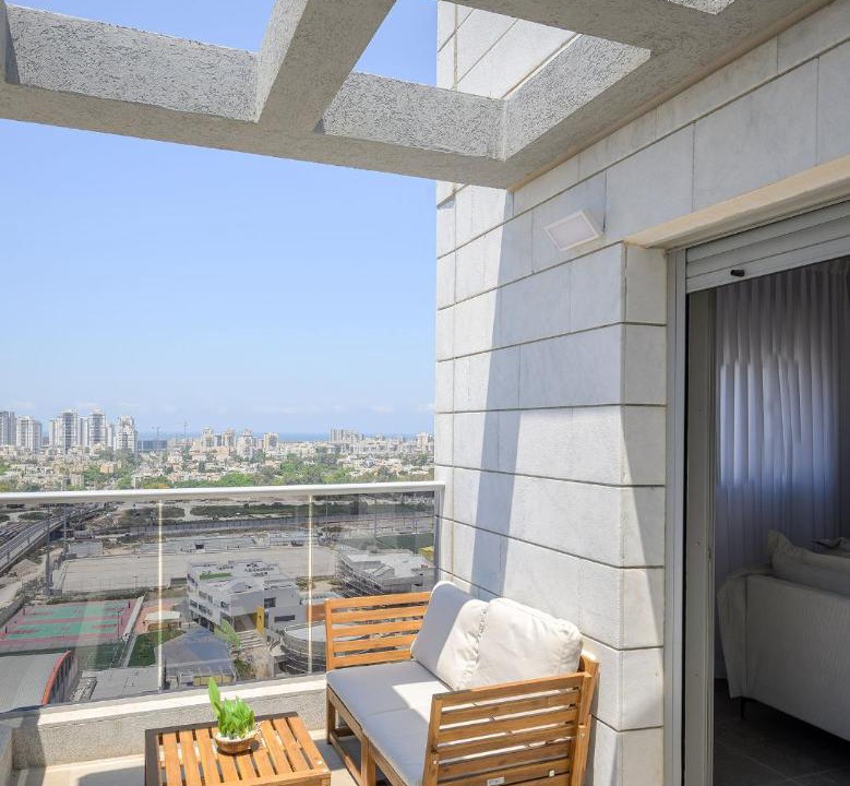 Photo of Patio Balcony in Kiryat Bialik