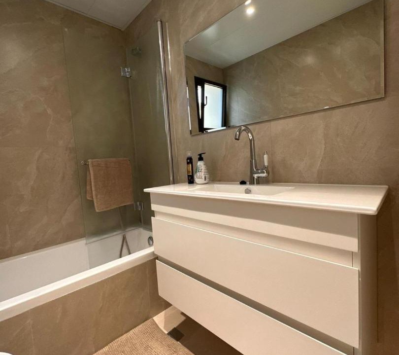 Photo of Bathroom in Rishon LeTsiyon