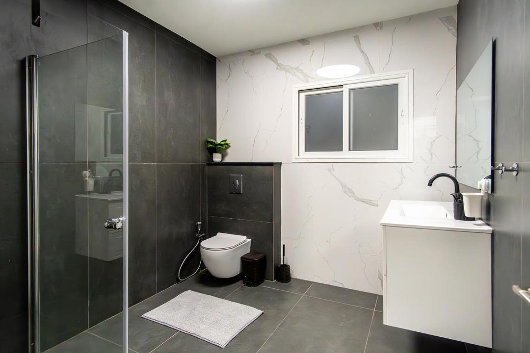 Photo of Bathroom in Qiryat Shemona