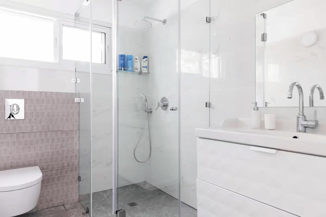 Photo of Bathroom in Kiryat Tiv'on