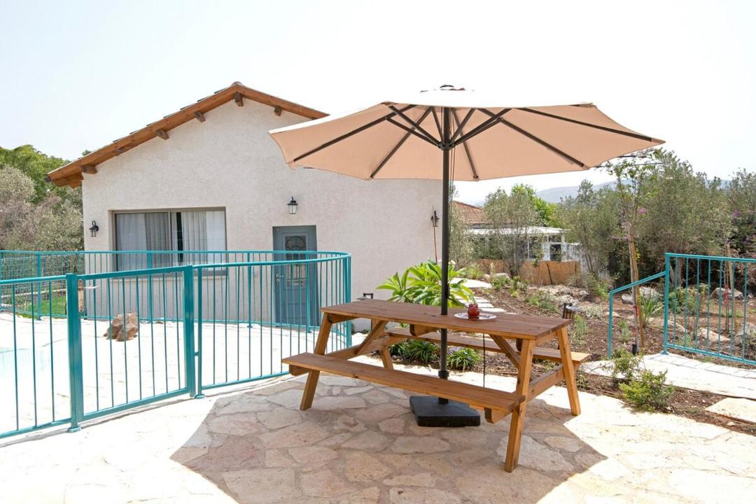 Photo of Patio Balcony in Livnim