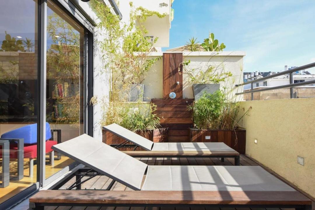 Photo of Patio Balcony in Tel Aviv City Center