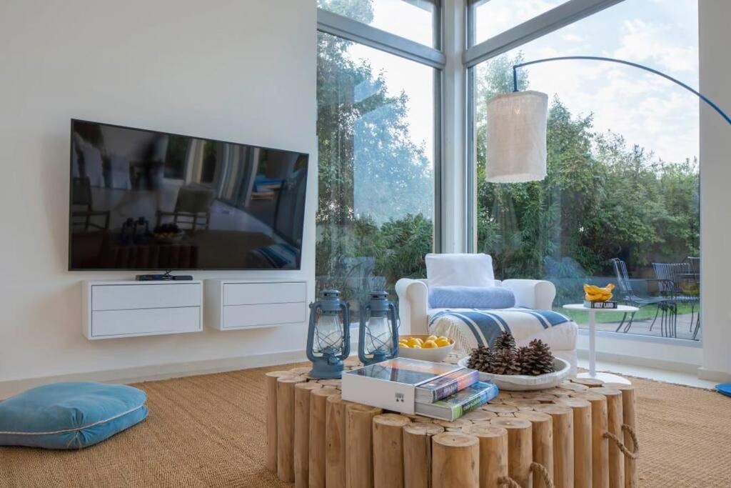 Photo of Livingroom in Herzliya Pituach