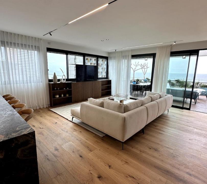 Photo of Livingroom in Ramat Negev