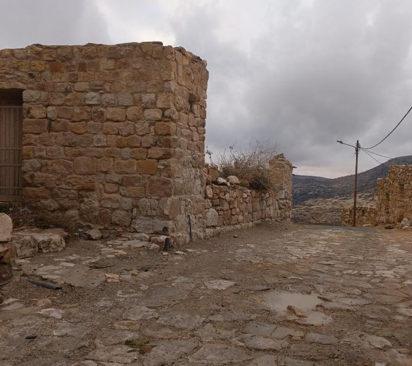 Photo of Others in Dana