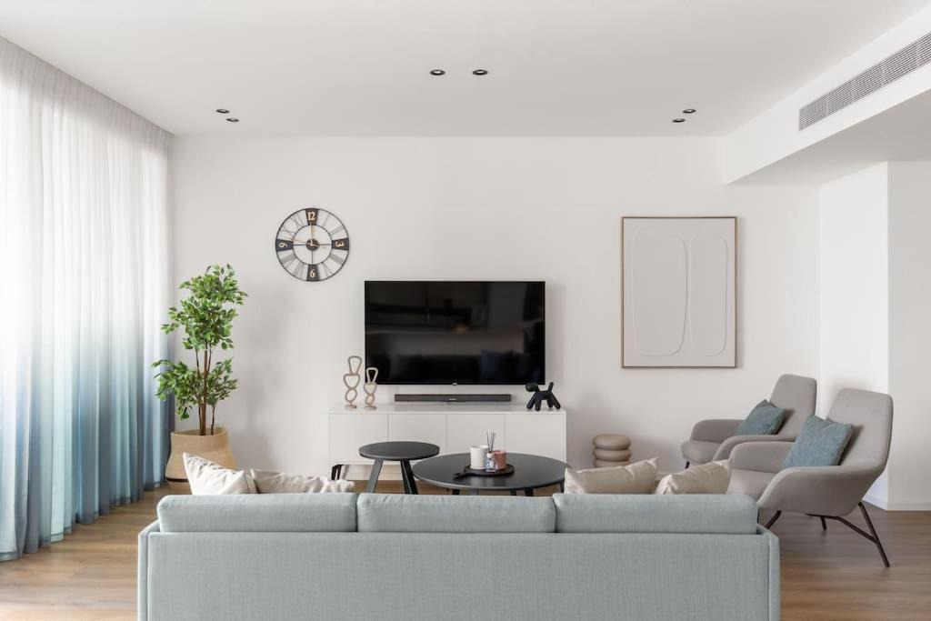 Photo of Livingroom in Tel Aviv Promenade