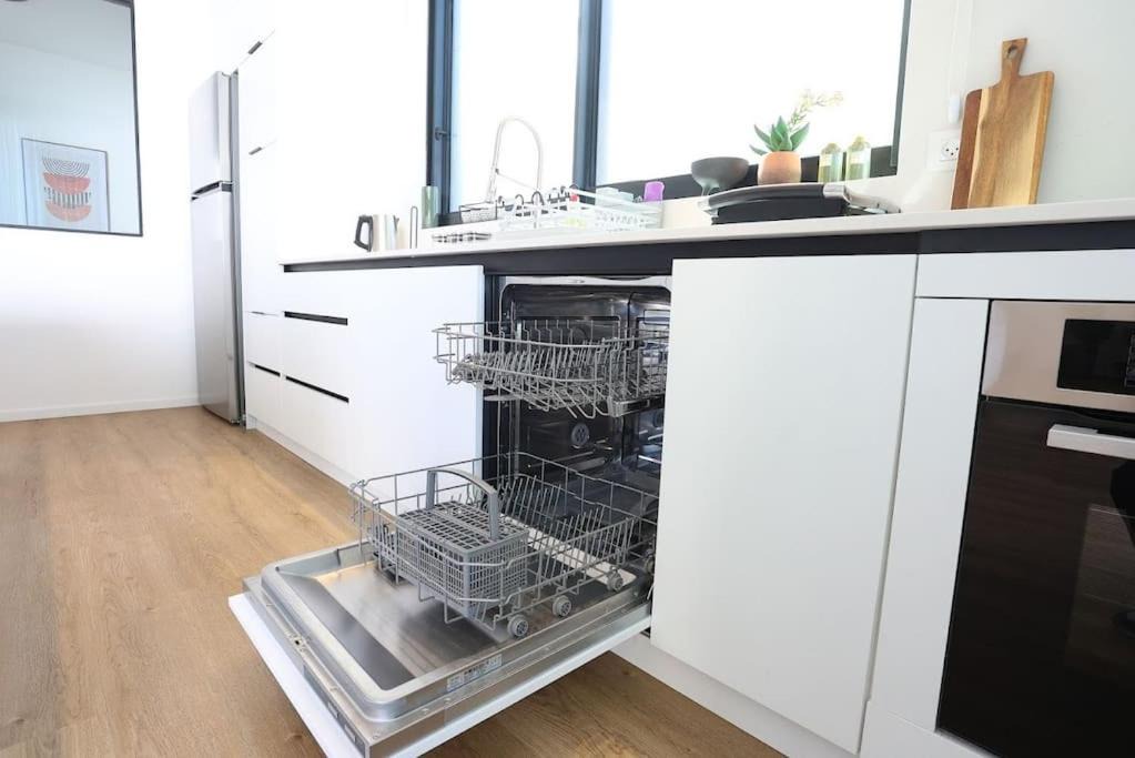Photo of Kitchen in Tel Aviv Promenade