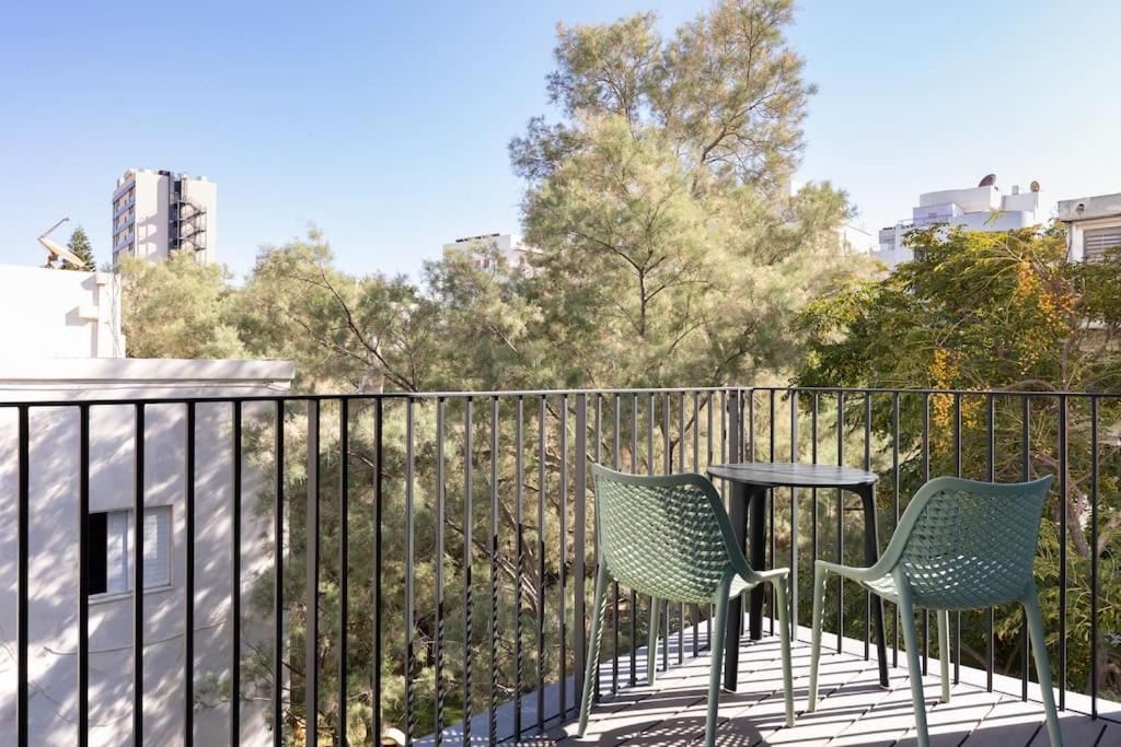 Photo of Patio Balcony in Tel Aviv Promenade
