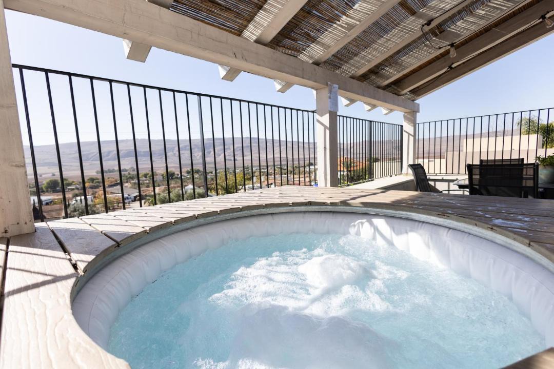 Photo of Patio Balcony in HaZoreim