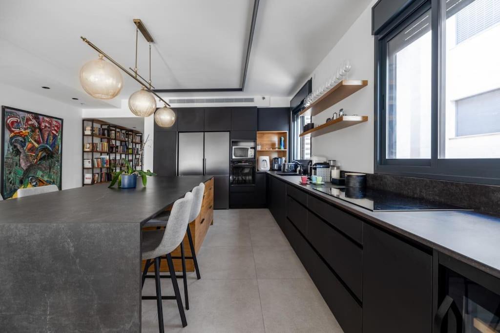 Photo of Kitchen in Ra'ananna