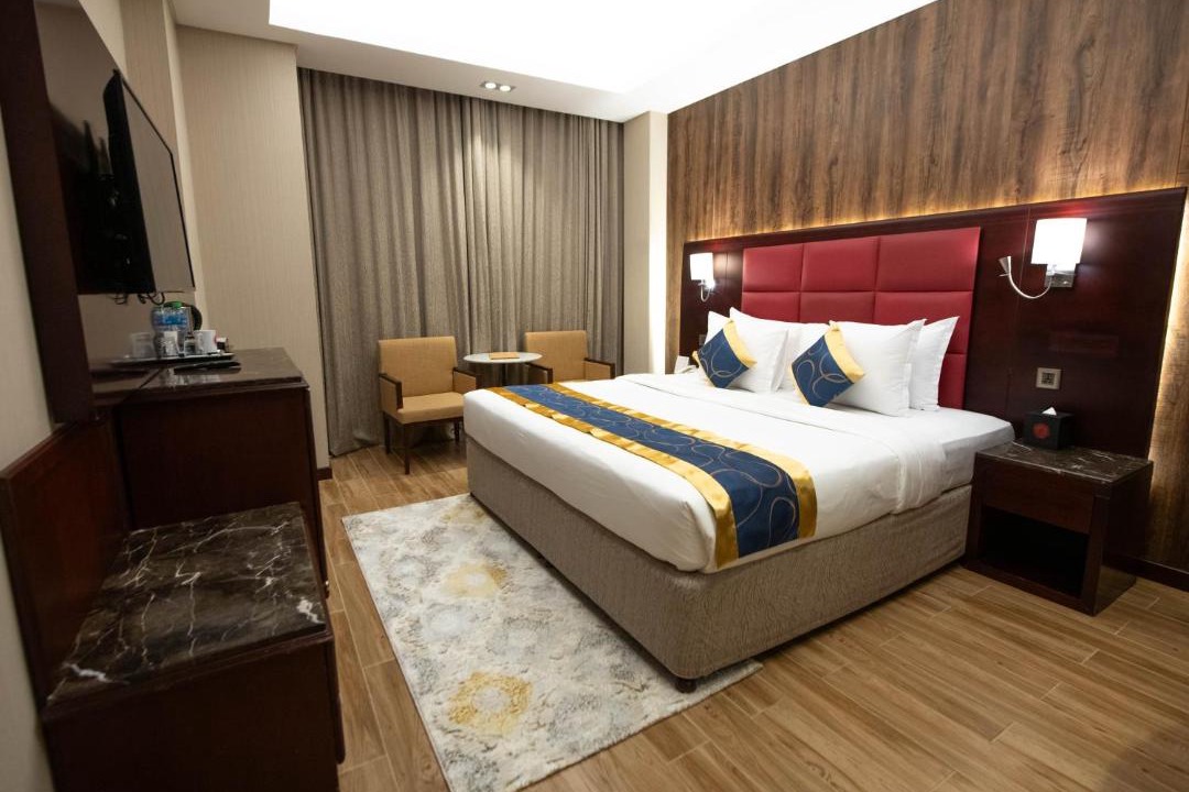 Photo of Bedroom in Qurm