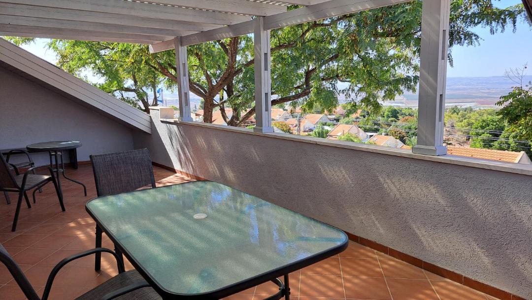 Photo of Patio Balcony in Gan Ner
