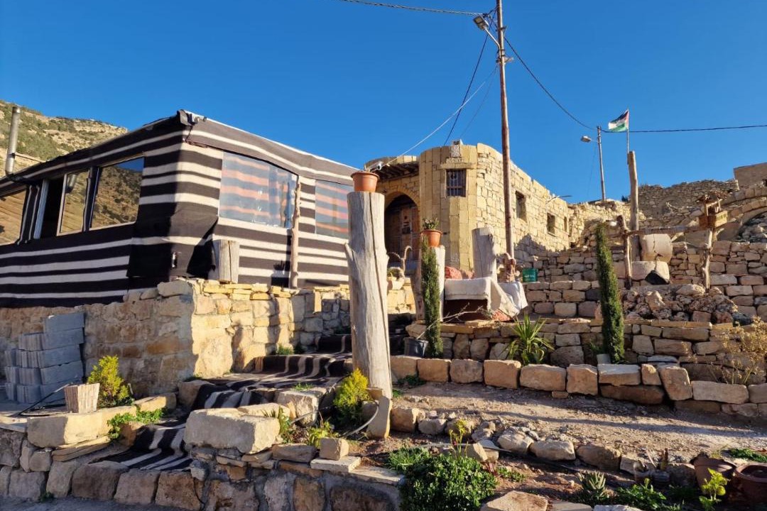 Photo of Others in Dana