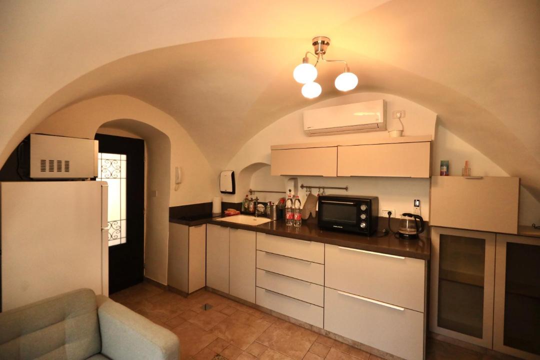 Photo of Kitchen in Old City