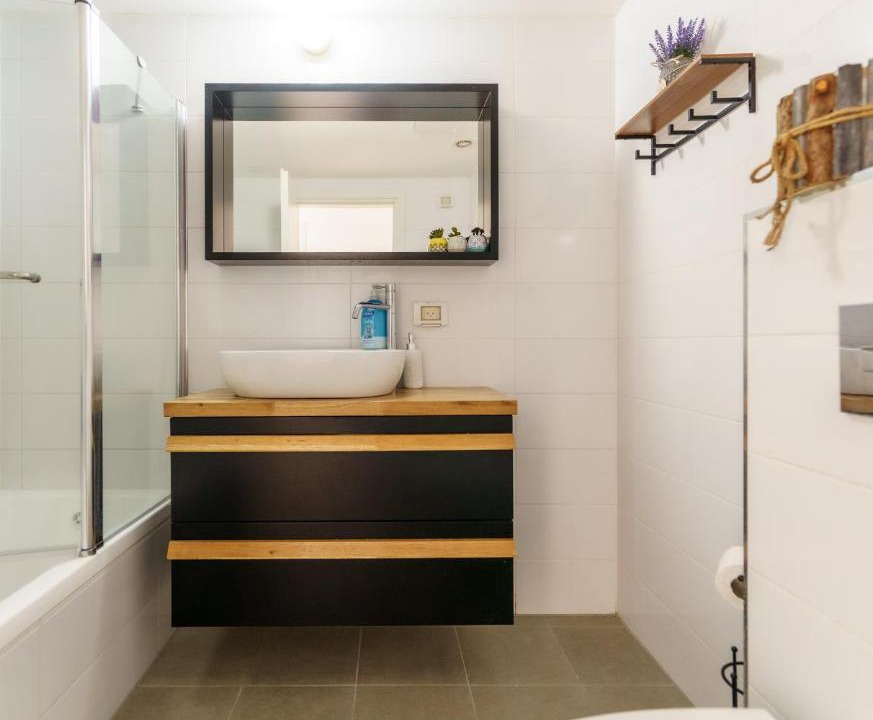 Photo of Bathroom in Nahariya