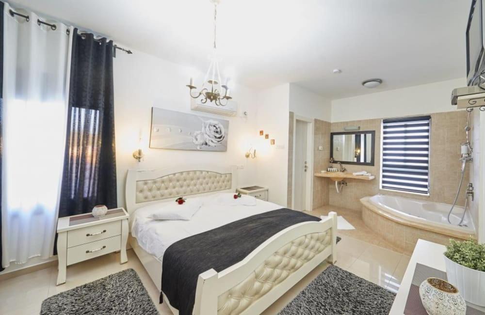 Photo of Bedroom in Safsufa