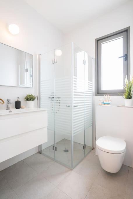 Photo of Bathroom in Nahariya