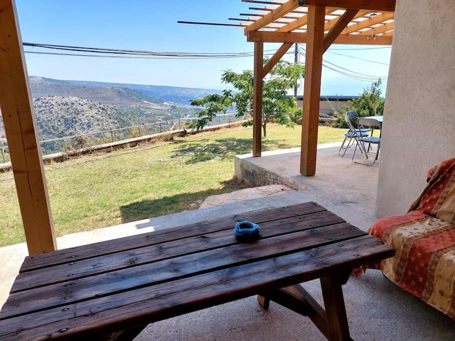 Photo of Patio Balcony in Neve Ativ