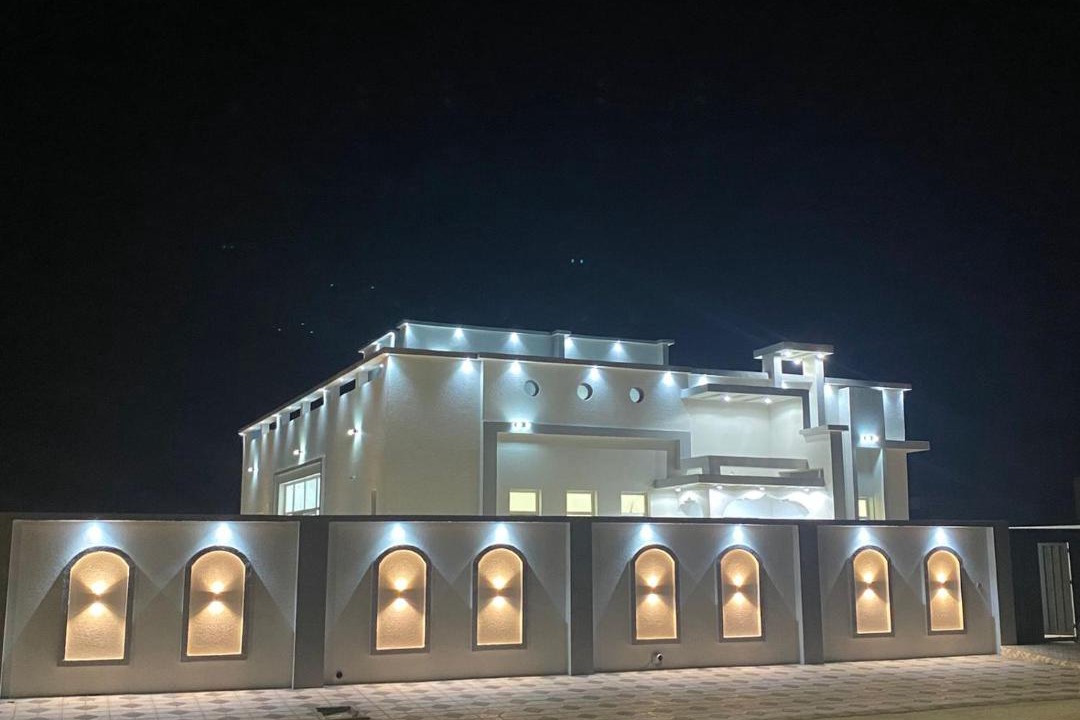 Photo of Buildings in Al Ashkharah