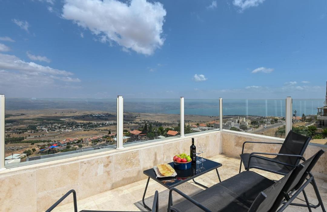 Photo of Patio Balcony in Nof Kinneret