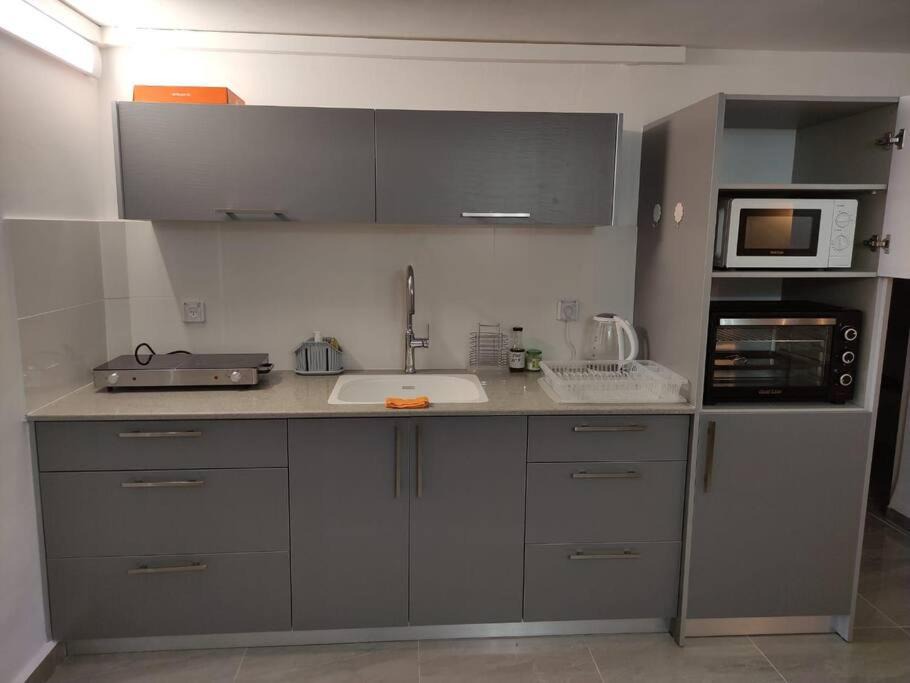 Photo of Kitchen in Karmiel