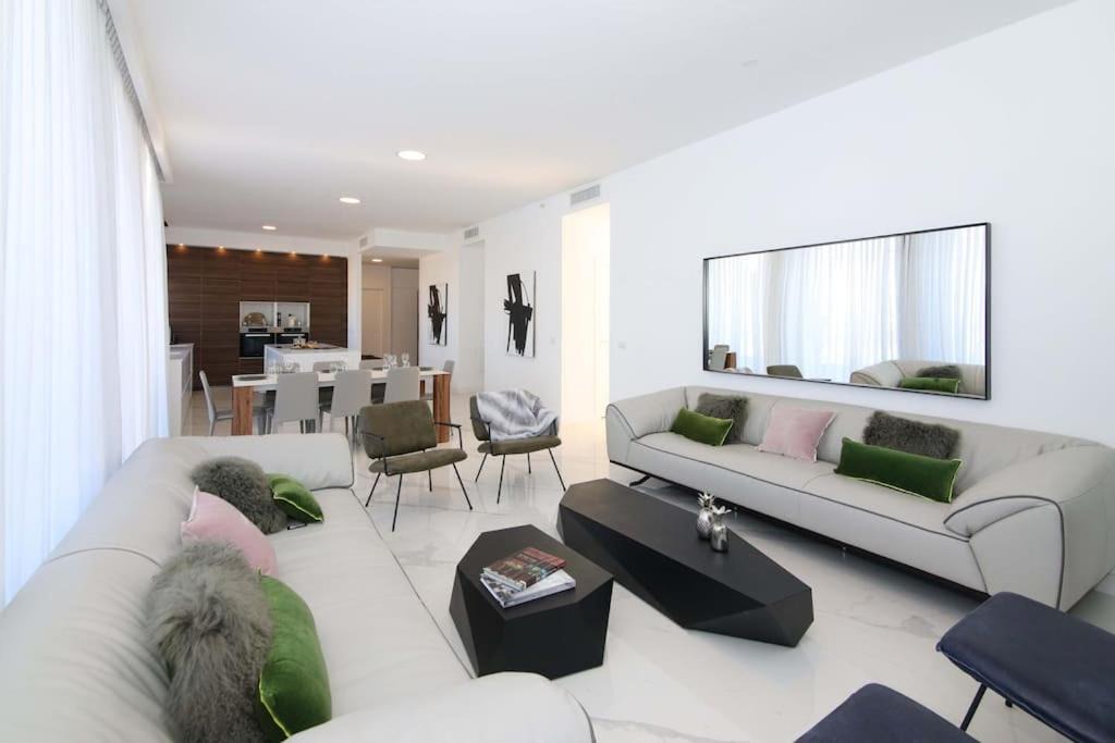 Photo of Livingroom in Jerusalem City Centre