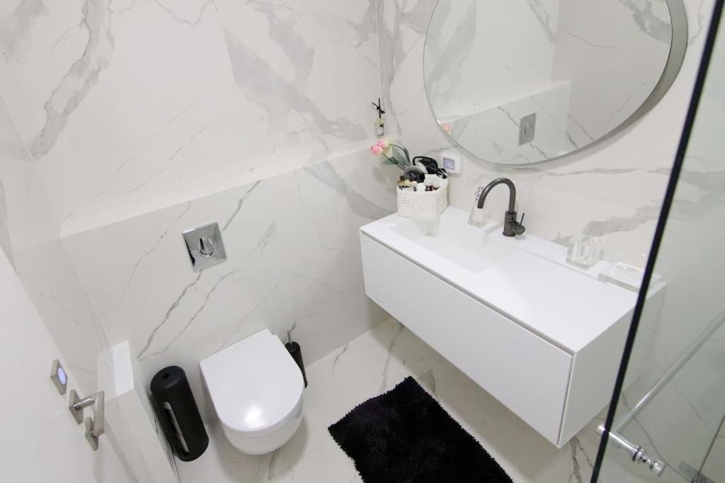 Photo of Bathroom in Jerusalem City Centre