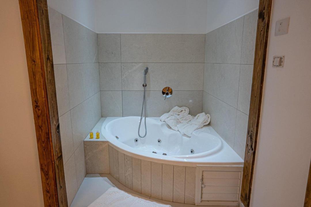 Photo of Bathroom in Masade