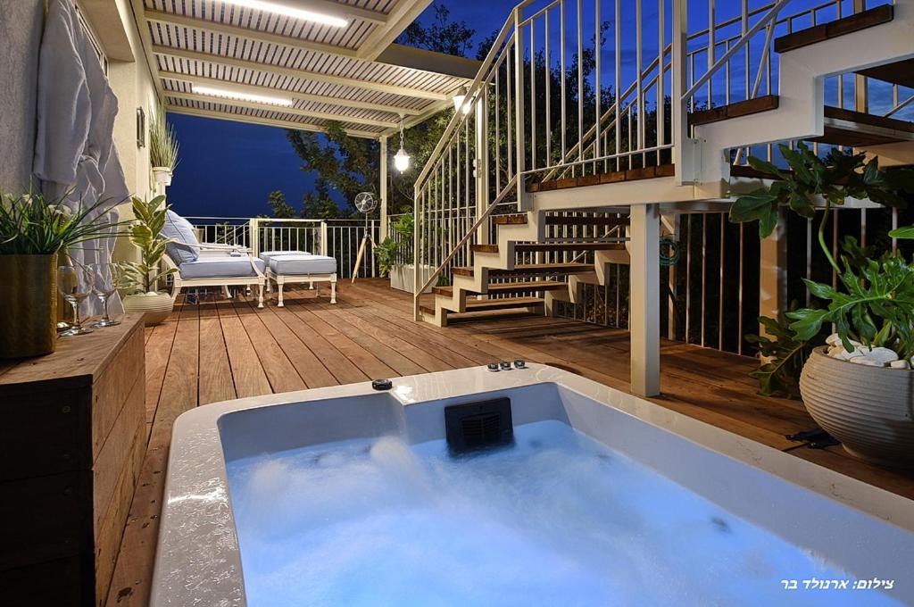Photo of Patio Balcony in Manot