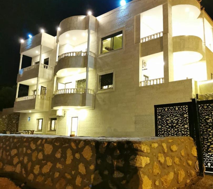 Photo of Buildings in Jerash