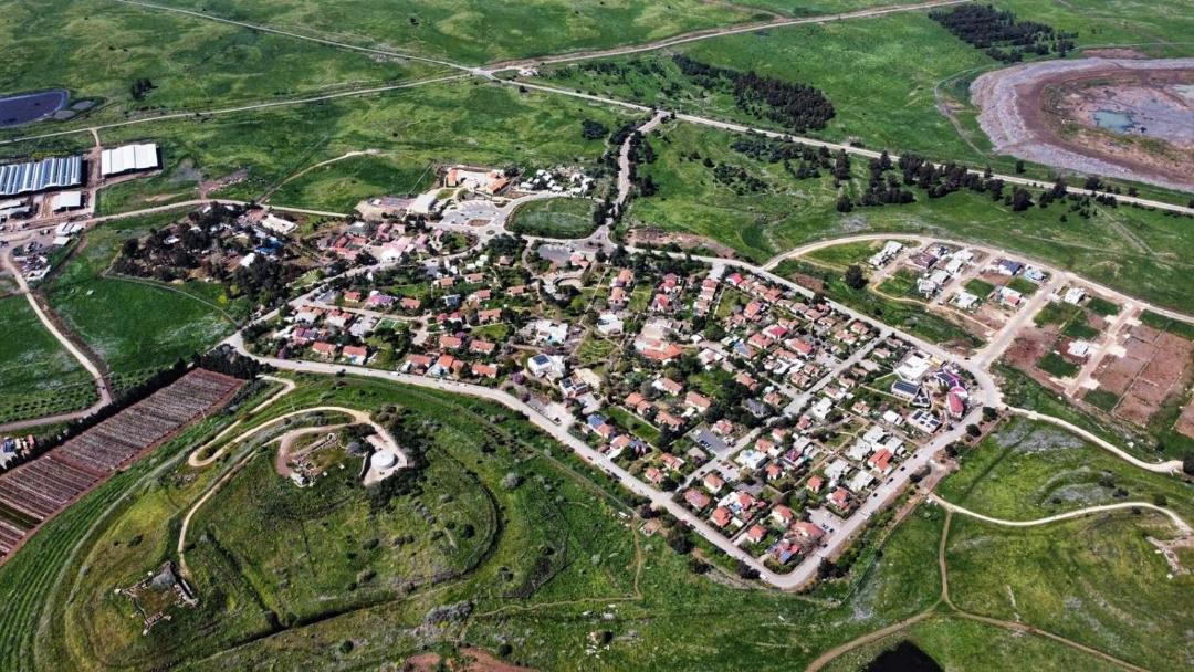 Photo of Buildings in Katzrin